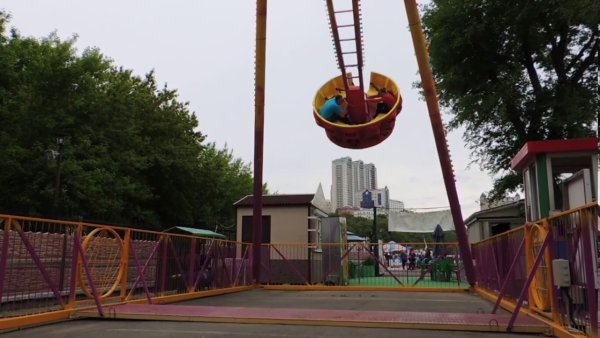 Летающая тарелка Владивосток аттракцион