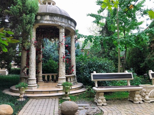 Кабардинка парк старый город