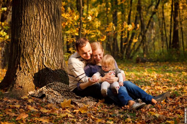 Осенняя фотосессия семейная