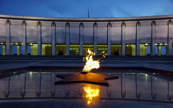 Вечный огонь парк Победы Москва