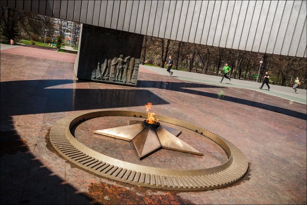 Парк Победы Тольятти памятники