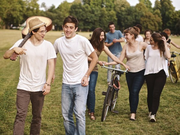 Гулять с друзьями