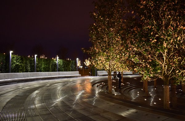 Парк Краснодар ночью