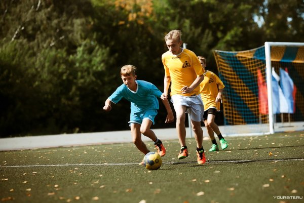 Футбол на улице