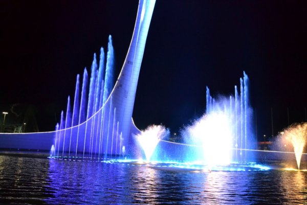 Сочи фонтаны в Олимпийском парке