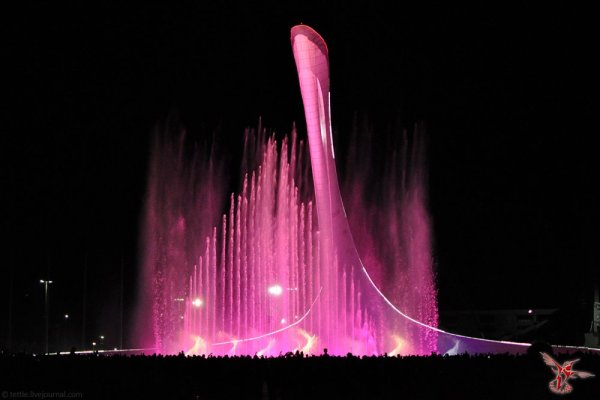 Шоу фонтанов Олимпийский парк Сочи