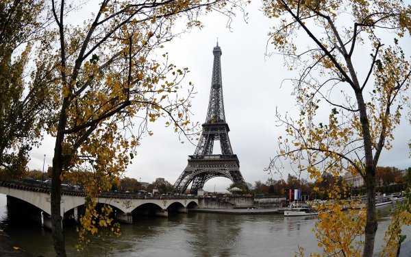 Эльфелевая башня Париж осень