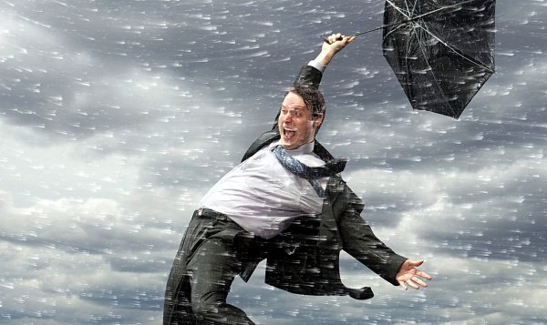 Сильный ветер и дождь