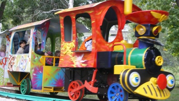 Парк Гагарина паровозик железная дорога