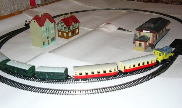 Игрушечная детская железная дорога