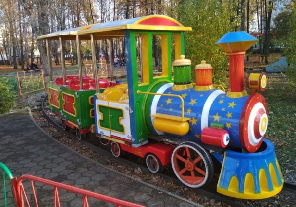 Парк Гагарина паровозик железная дорога