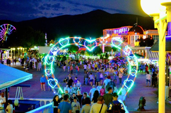 Кабардинка набережная