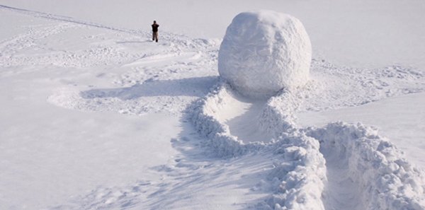 Ком катится с горы