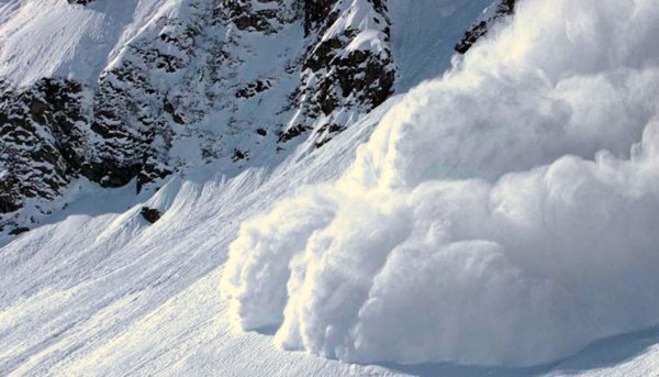 Домбай лавина