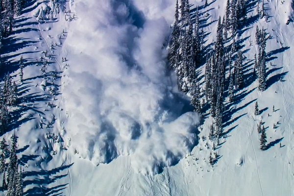 Снежная лавина