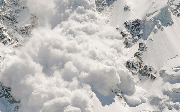 Пылевая лавина