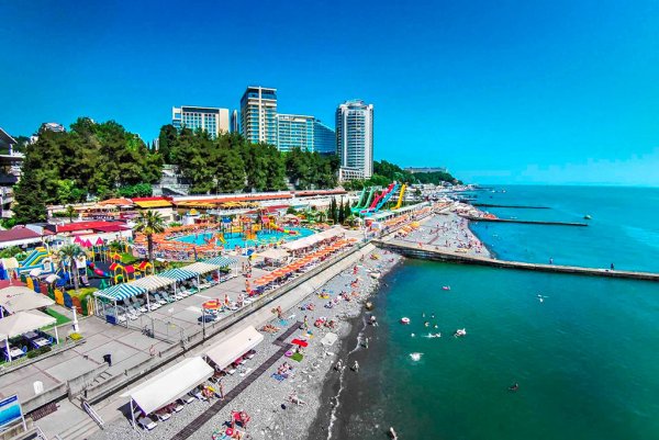 Центральная набережная Сочи