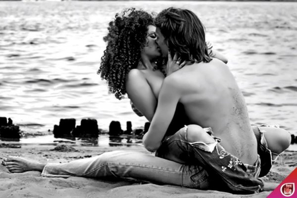 Страсть на берегу моря