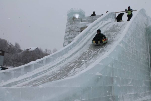 Зимние снежные горки для детей
