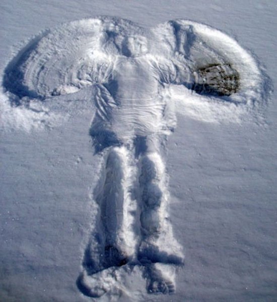 След ангела на снегу