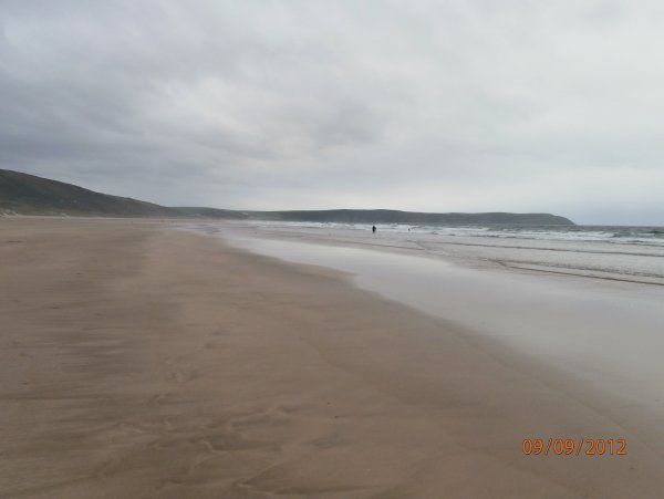 Пляж Вулакомб черно-белый рисунок с надписью Вулакомб