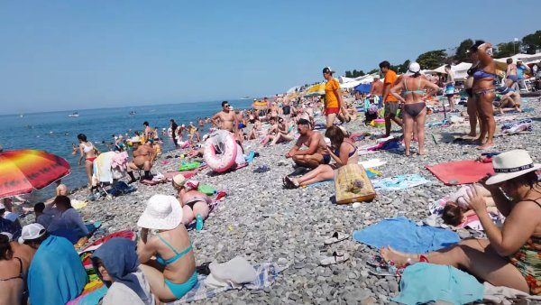 Черное море пляж люди