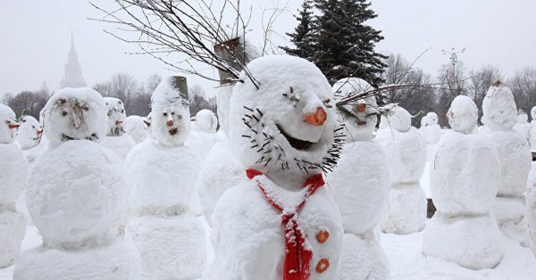Парад снеговиков