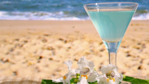 Коктейль на пляже