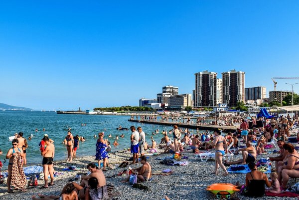 Центральный городской пляж Новороссийск