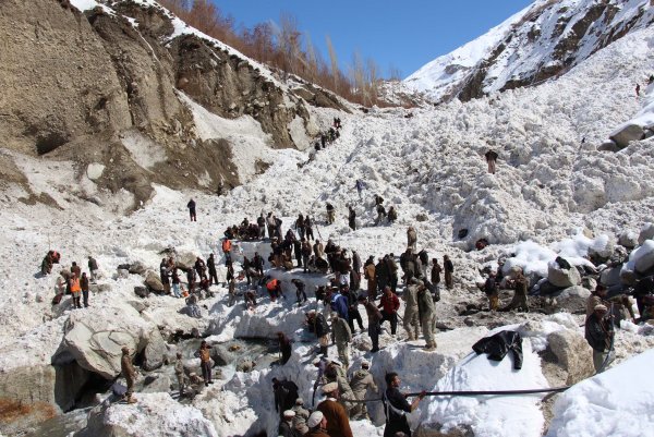 24-28 Февраля 2015 Афганистан лавина