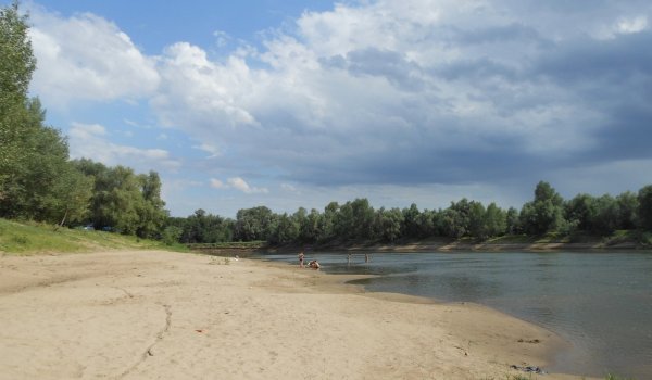 Пляж на речке