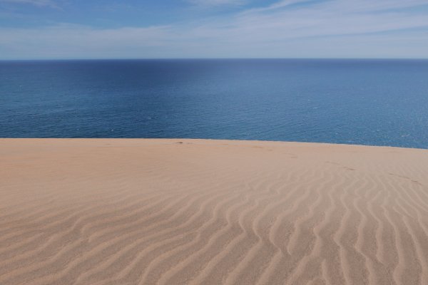 Море песок