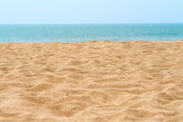 Бульвар Головина песочный пляж