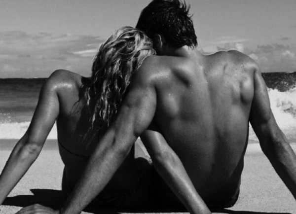 Фотосессии ню на пляже пара