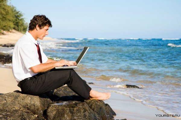 Ноутбук на природе