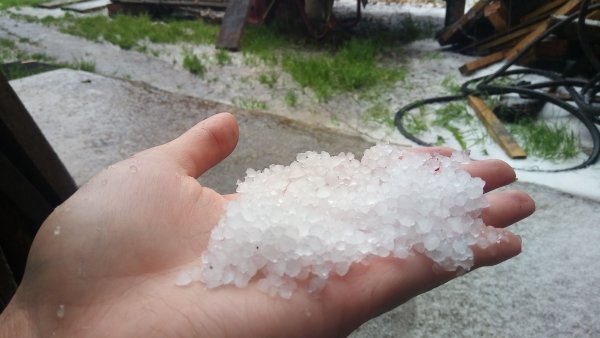 Снежная крупа Ледяная крупа град