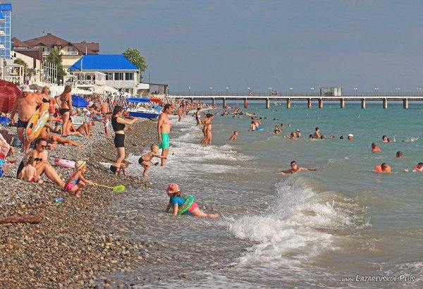 Поселок Лазаревское на черном море
