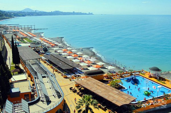 Пляж оздоровительного комплекса Дагомыс