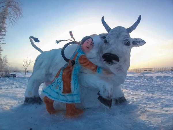 Якутские скульптуры из снега