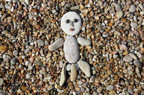 Узоры и фигуры из камней