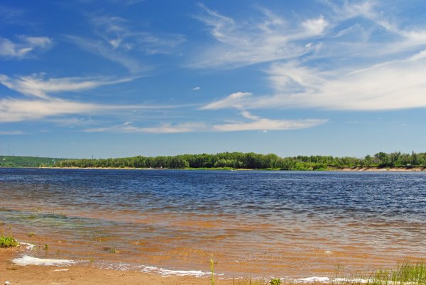 Балаково Волга пустынный