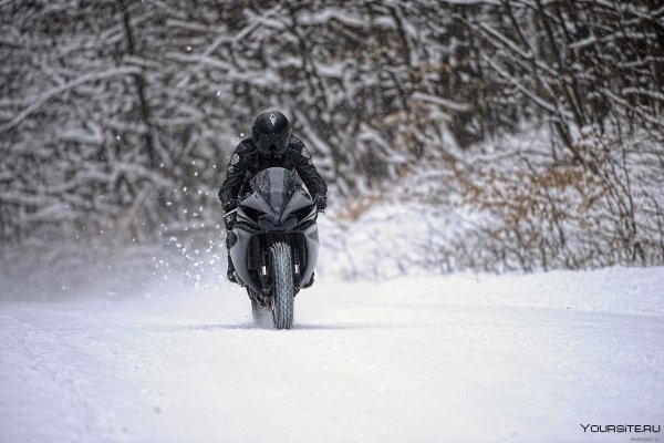 Мотоцикл зимой