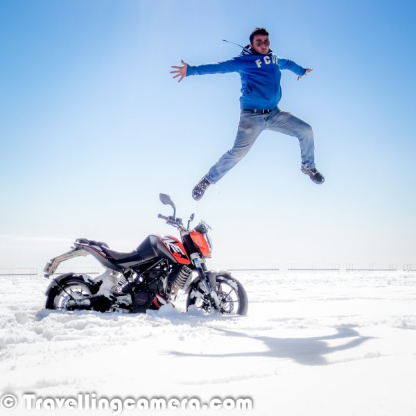 Мотоцикл в сугробе