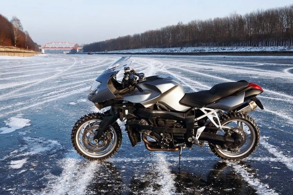 Зимний спортбайк