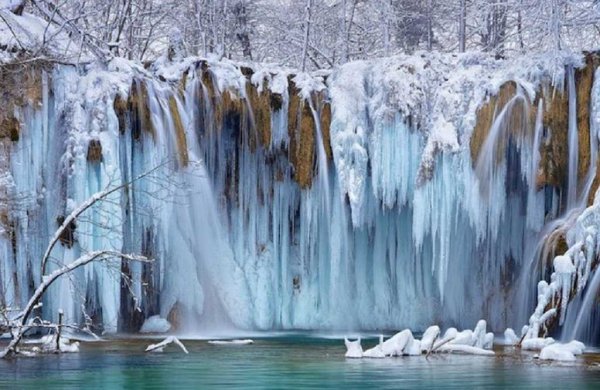 Зима, Хорватия, Плитвицкие озера