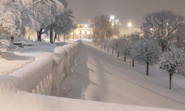 Снег в городе