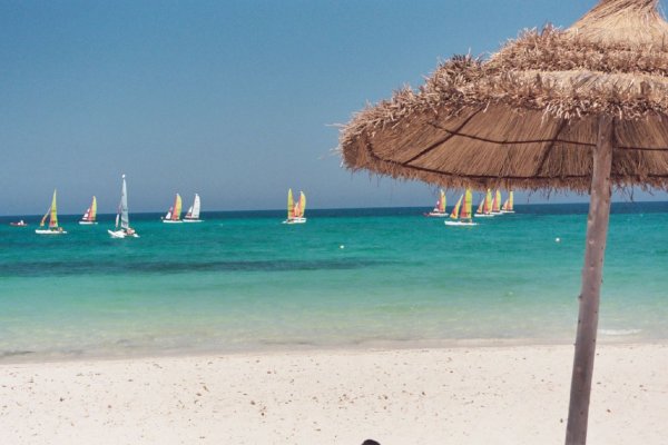 Тунис остров Джерба море