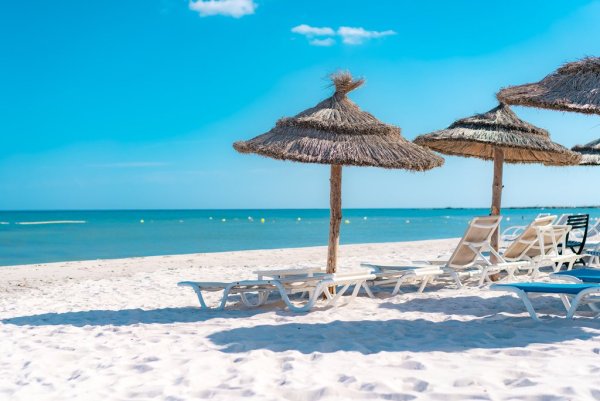 Тунис пляжи с белым песком Махдия