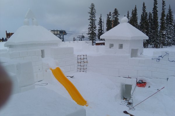 Базы из снега