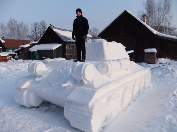 Необычные постройки из снега